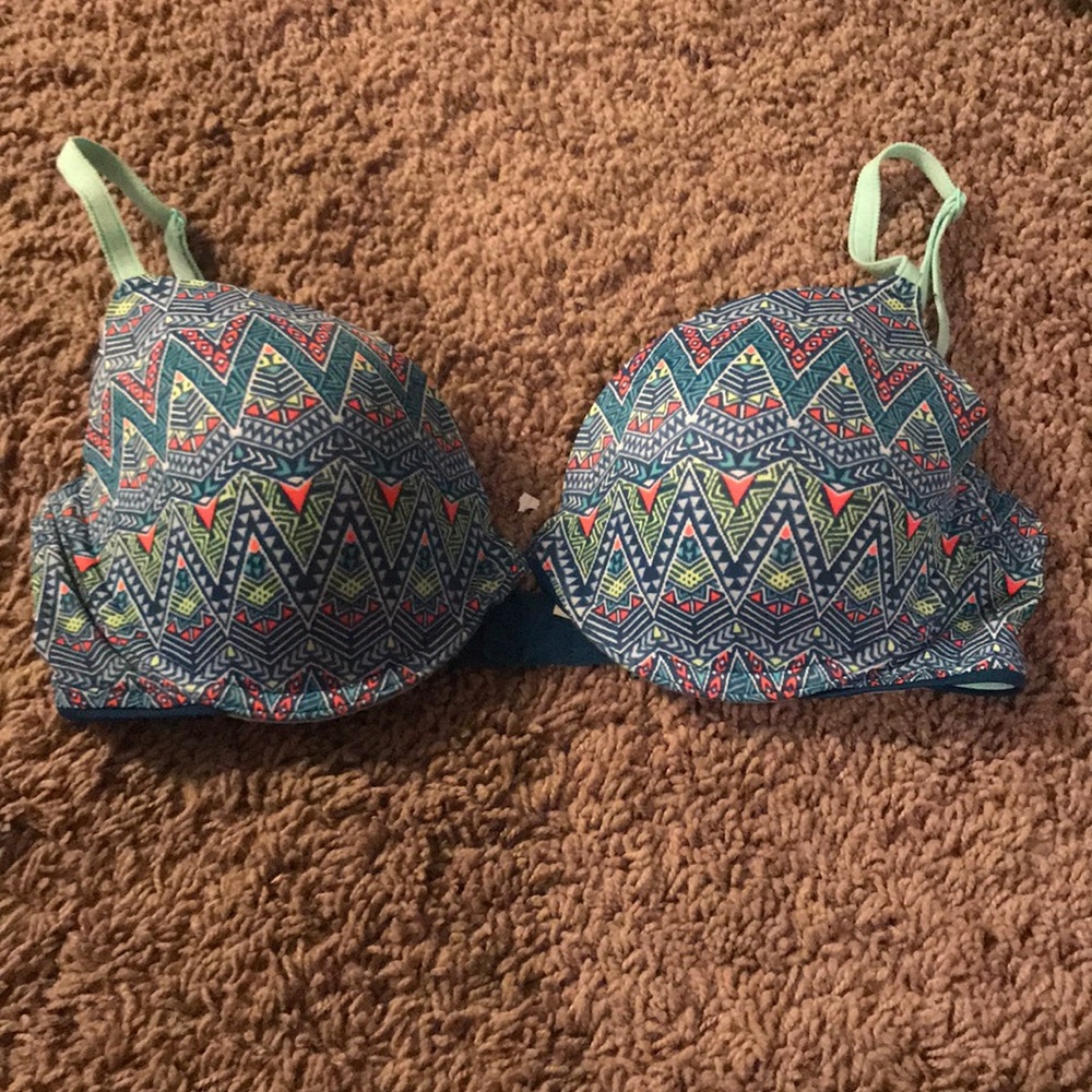 PINK Victoria’s Secret bra